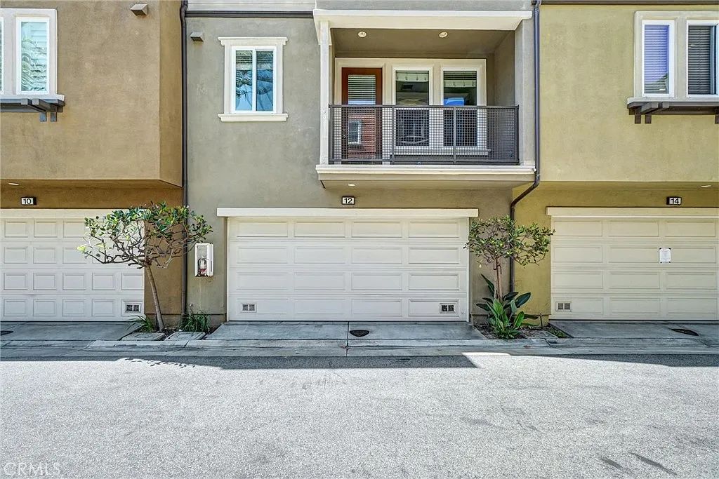 4 bed, 2.5 bath, 1768 sqft, $5,000 — Photo 4