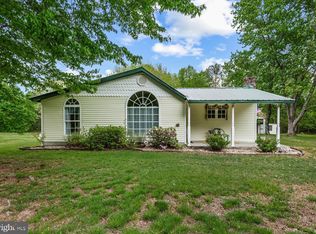 3178 Panorama Rd, Montross, VA 22520