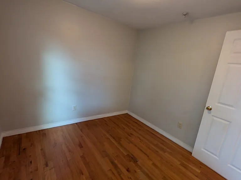 3 Barton St #3 — Photo 17