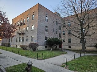 14417 79th Ave APT 2D, Kew Gardens Hills, NY 11367