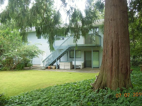 4th image of 9414 59th Dr NE