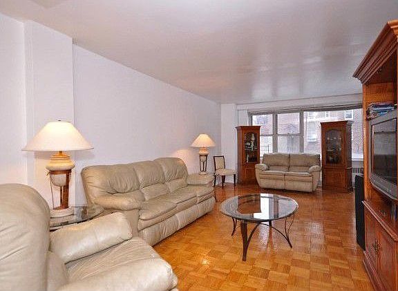 2nd image of 2601 Henry Hudson Pkwy W APT 2B