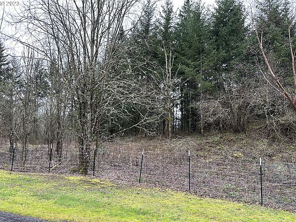 4th image of 108 Daviddean Dr