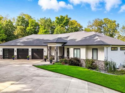 2651 Willow Ct NE, North Liberty, IA, 52317