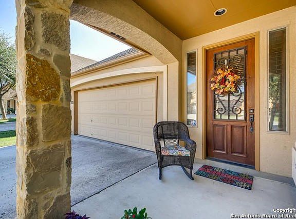 3rd image of 3634 Cypress Cpe
