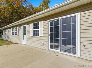 208 Bunker Rd, Eldon, MO 65026
