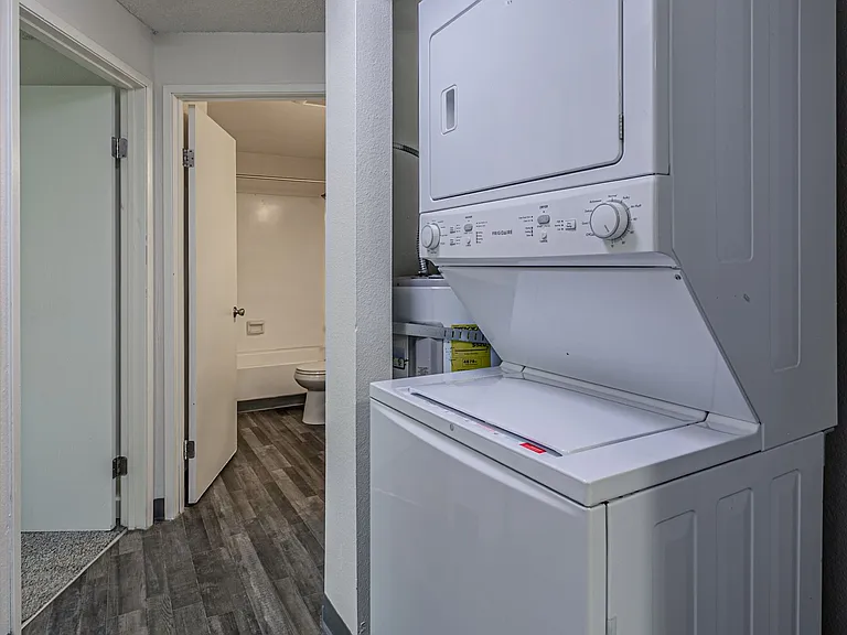 Valley Vista — Photo 11