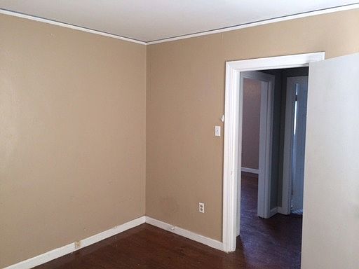 3rd image of 1604 Avenue W APT 2