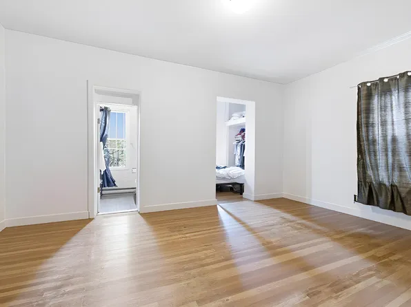 570 Jersey Avenue image 24 of 37