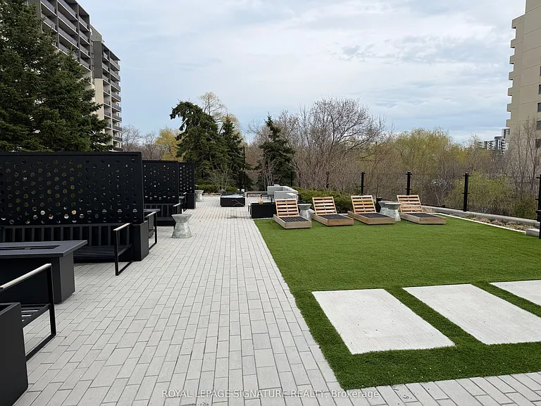 86 Dundas St E #1314 — Photo 29