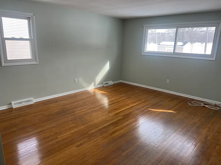 6685 Hollywood Dr — Photo 10