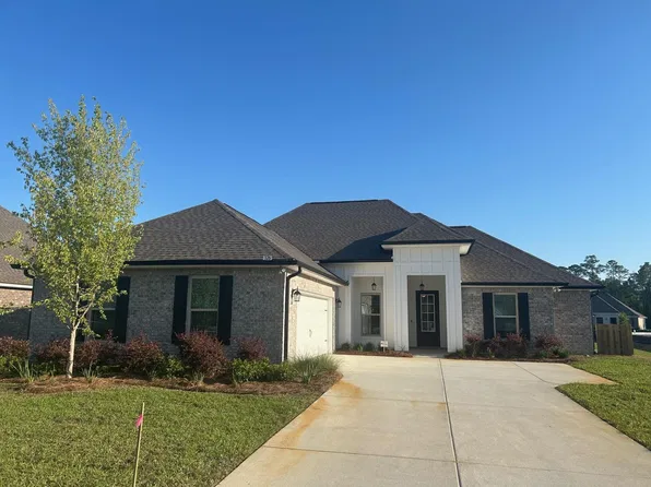 326 Constellation Cir, Freeport, FL 32439