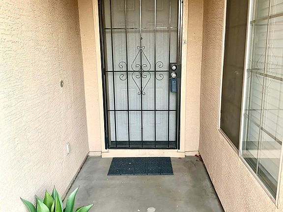 3rd image of 15996 W LARKSPUR Drive
