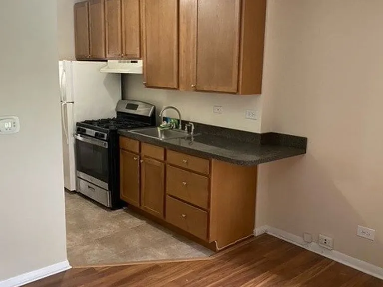 162 N Humphrey Ave — Photo 4