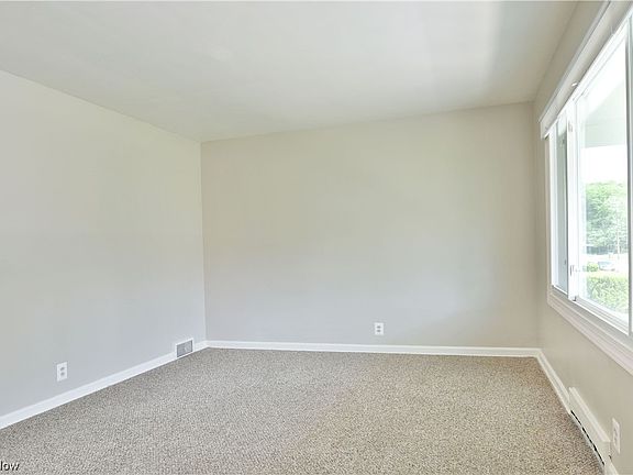 5th image of 3416 Tangent St