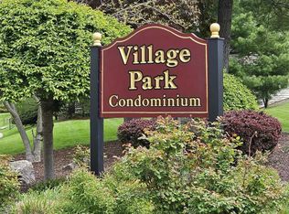 22 Village Park Dr, Fishkill, NY 12524