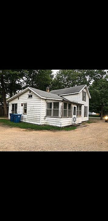 2nd image of 307 E Saint Marys St