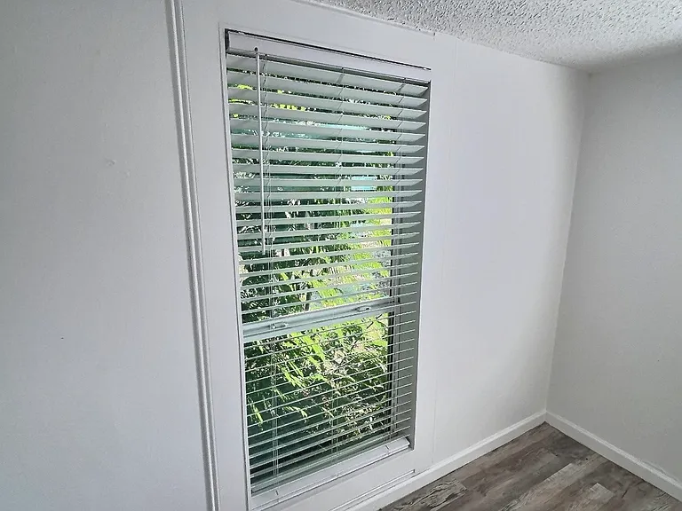 105 Michael Ln — Photo 14