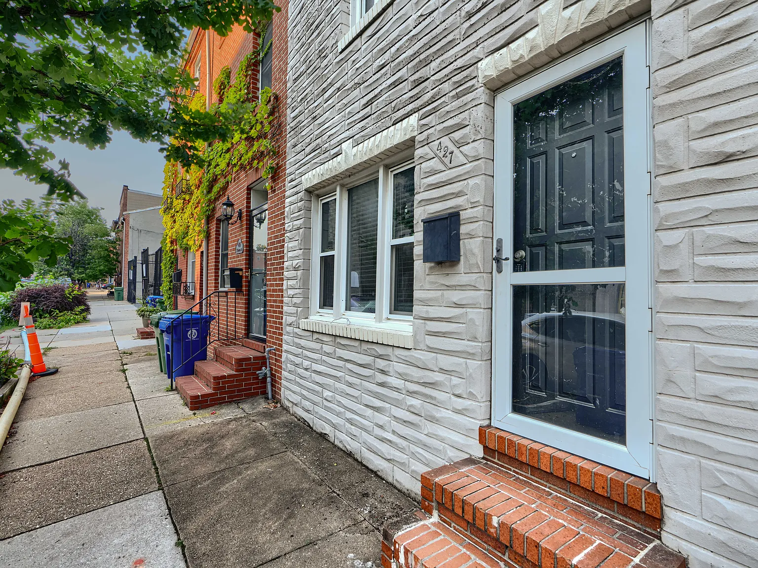 427 S Chester St — Photo 3