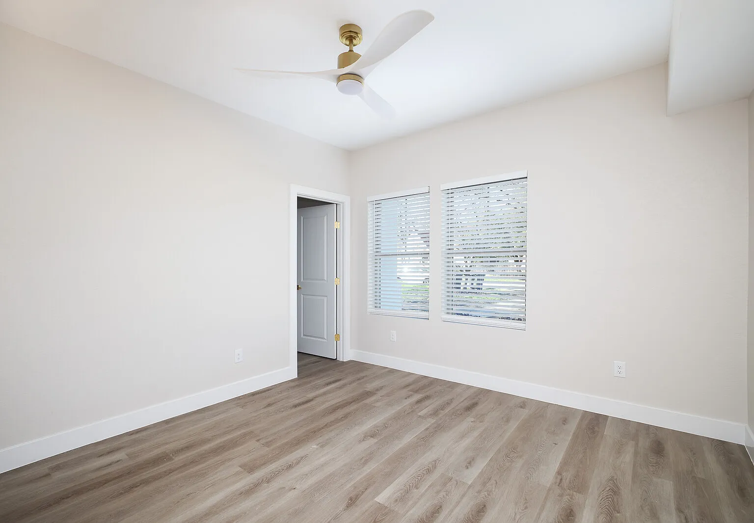 2 bed, 831 sqft, $1,650 — Photo 3