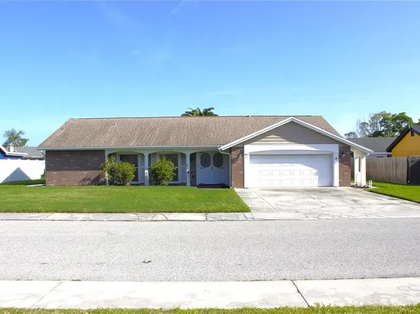 3407 Honeymoon Ln, Holiday, FL 34691