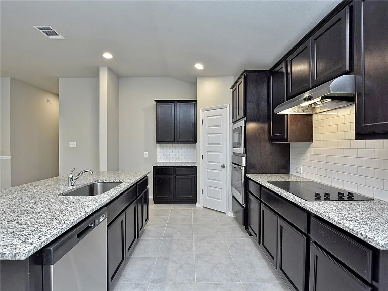 21310 Mount View Dr — Photo 9