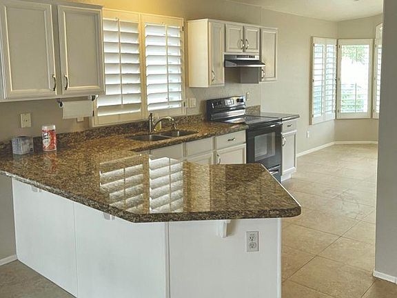 3rd image of 8701 E Avalon Dr