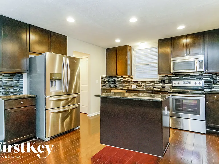 4015 Peregrine Pass Dr — Photo 8