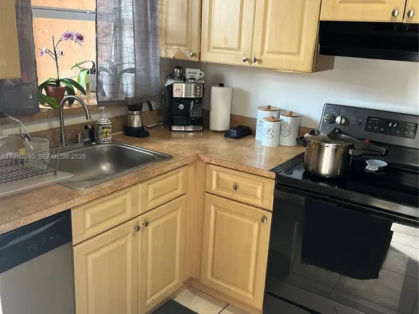 4331 W 11th Ln #65, Hialeah, FL 33012