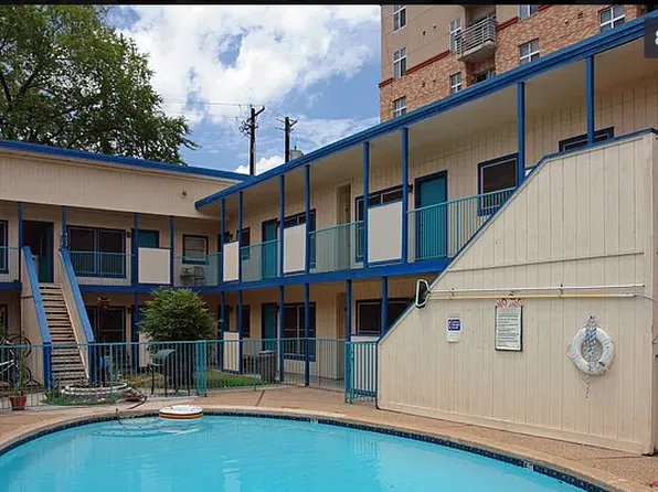 709 W 26th St APT 15, Austin, TX 78705