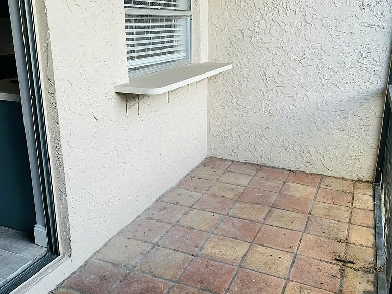 5268 NE 6th Ave #A28 — Photo 11