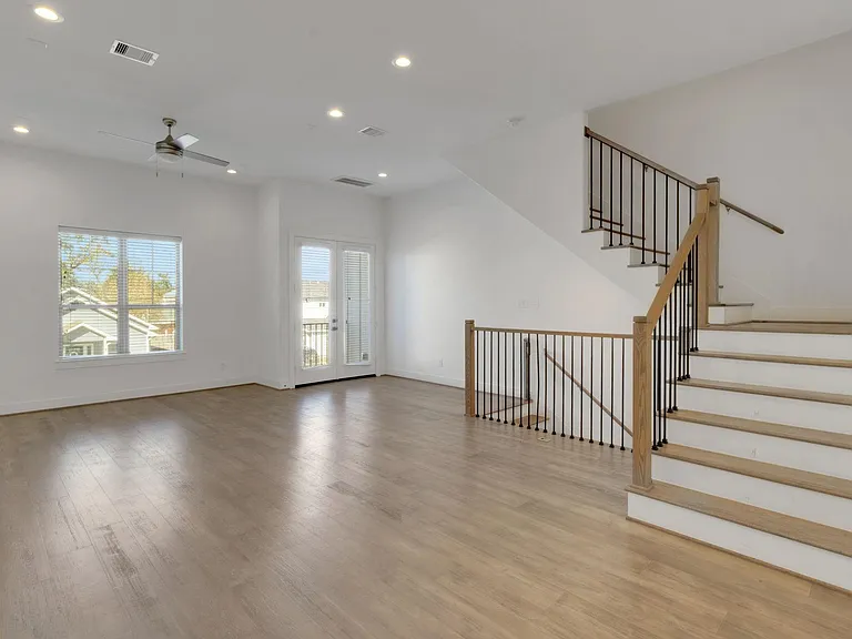 1526 Chestnut St — Photo 22
