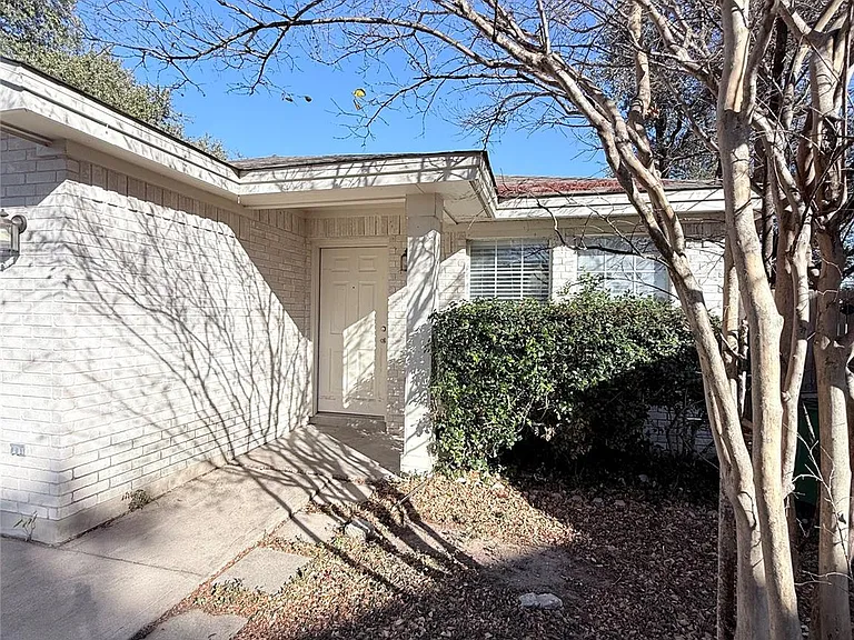 8621 Talyne Chaise Cir #B — Photo 4