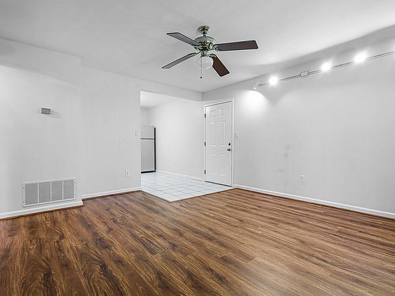 3rd image of 12800 Portulaca Dr APT C