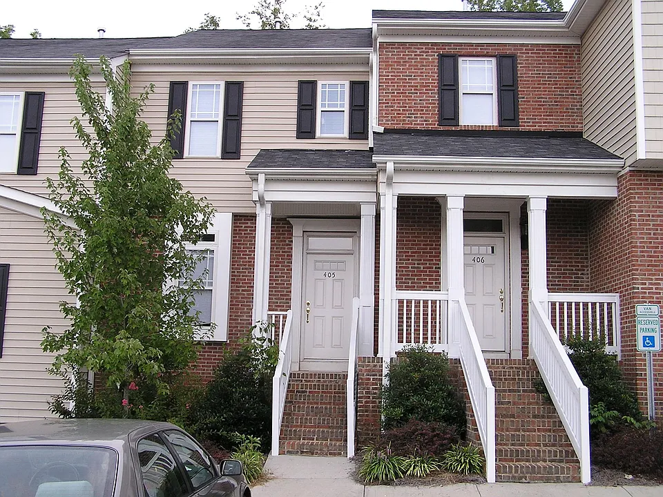 115 Windermere Dr #405