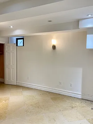 Rented by Compass | media 25