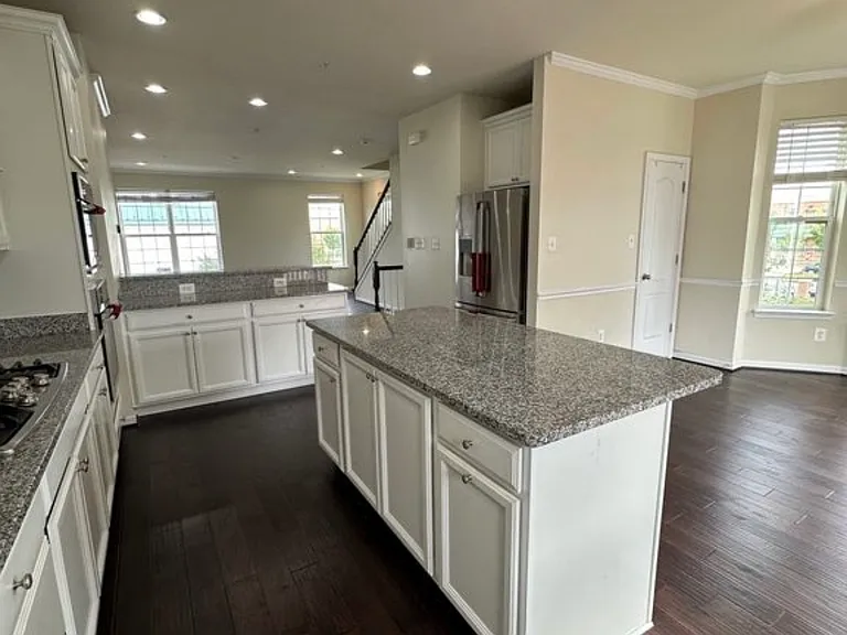 7154 Beaumont Pl — Photo 19