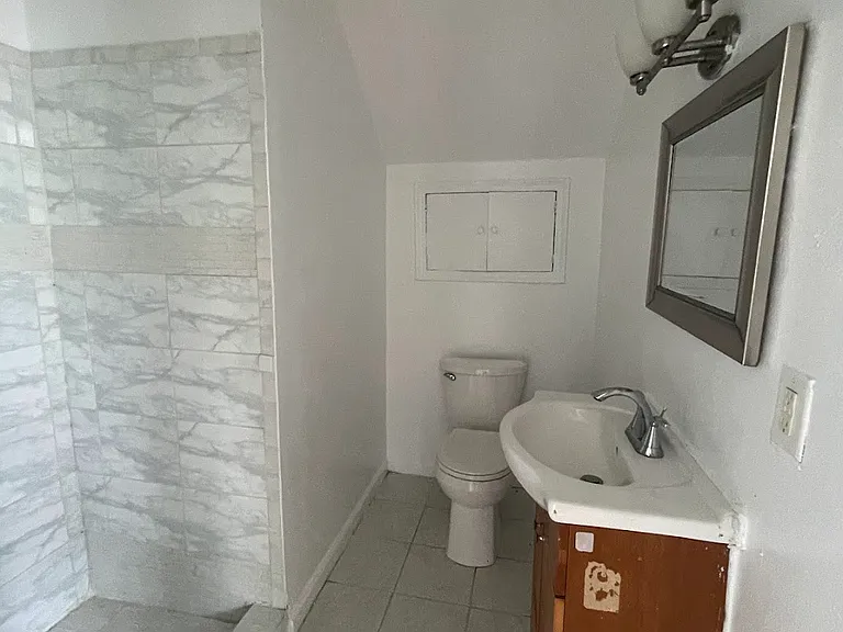 1737 Napoleon Ave #B — Photo 4