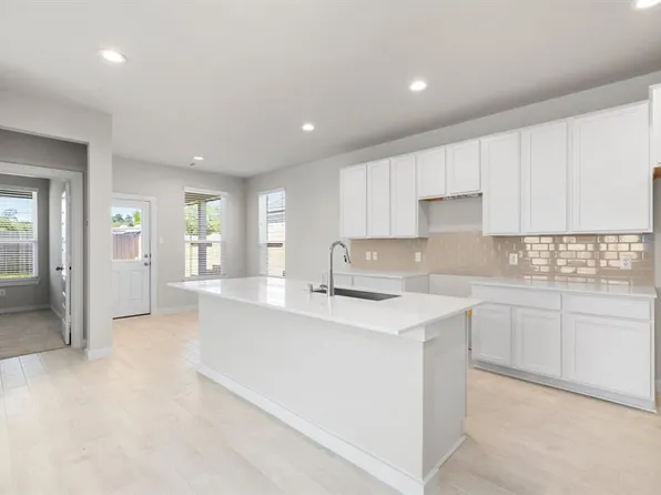 2194 Reed Cave Ln, Spring, TX 77386