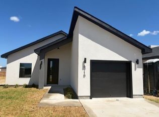 6710 El Bosal Ln, Laredo, TX 78043