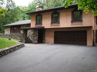 50 Pleasant Ridge Dr, Poughkeepsie, NY 12603