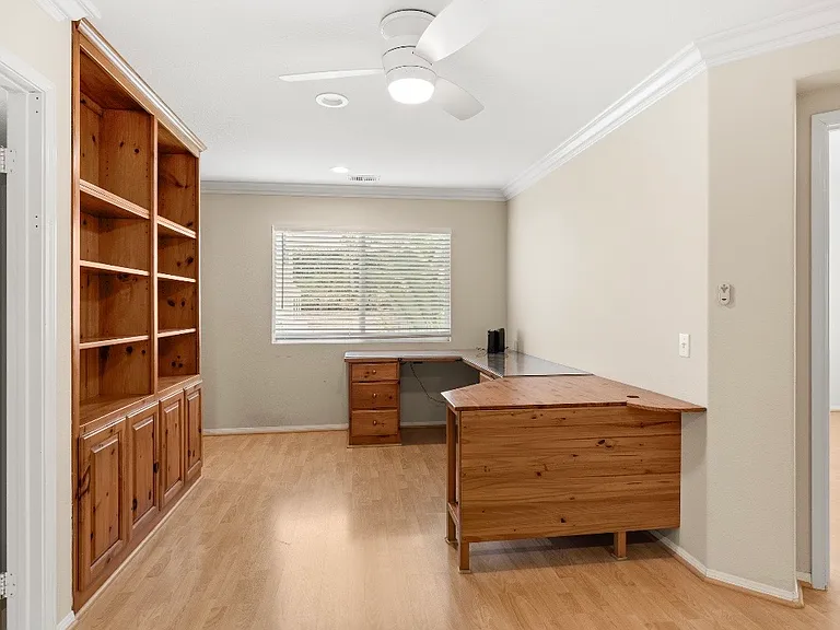 477 Fallbrook Ave — Photo 13