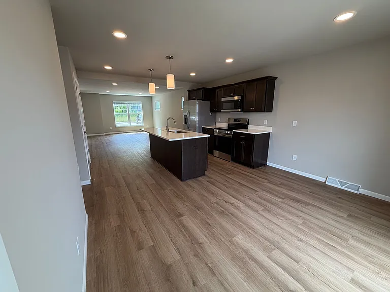 621 Schewe Rd — Photo 7