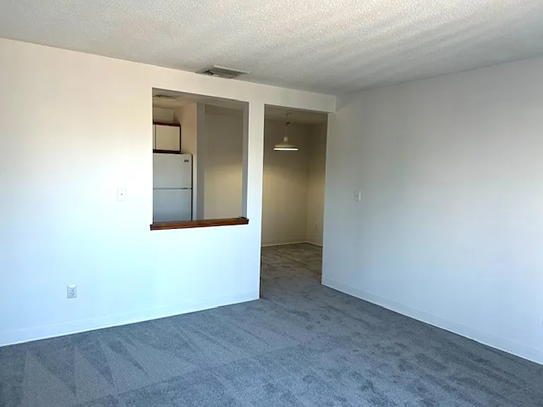 724 Beverage Hill Ave #B2 — Photo 4