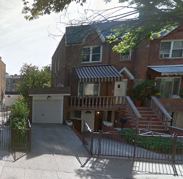 1st image of 4831 44th St