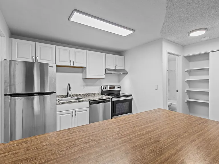 Brix Apartments — Photo 23