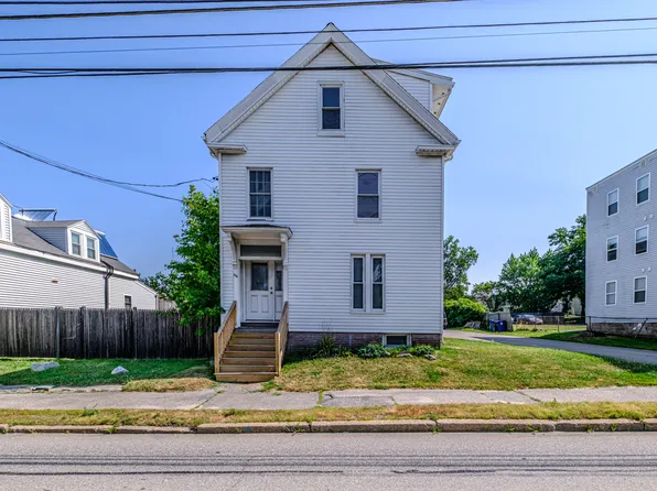 533 Washington Ave APT 2, Portland, ME 04103