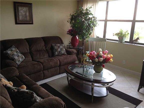 5th image of 10101 Sunrise Lakes Blvd APT 310
