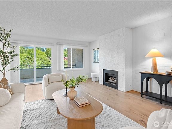 2nd image of 10823 Glen Acres Drive S #B