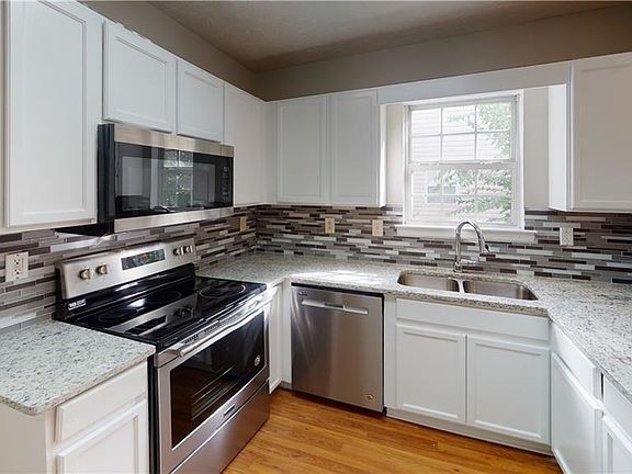2nd image of 6451 Wellington Chase Ct